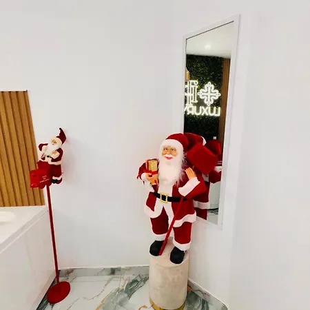 Tp Luxury נאפולי